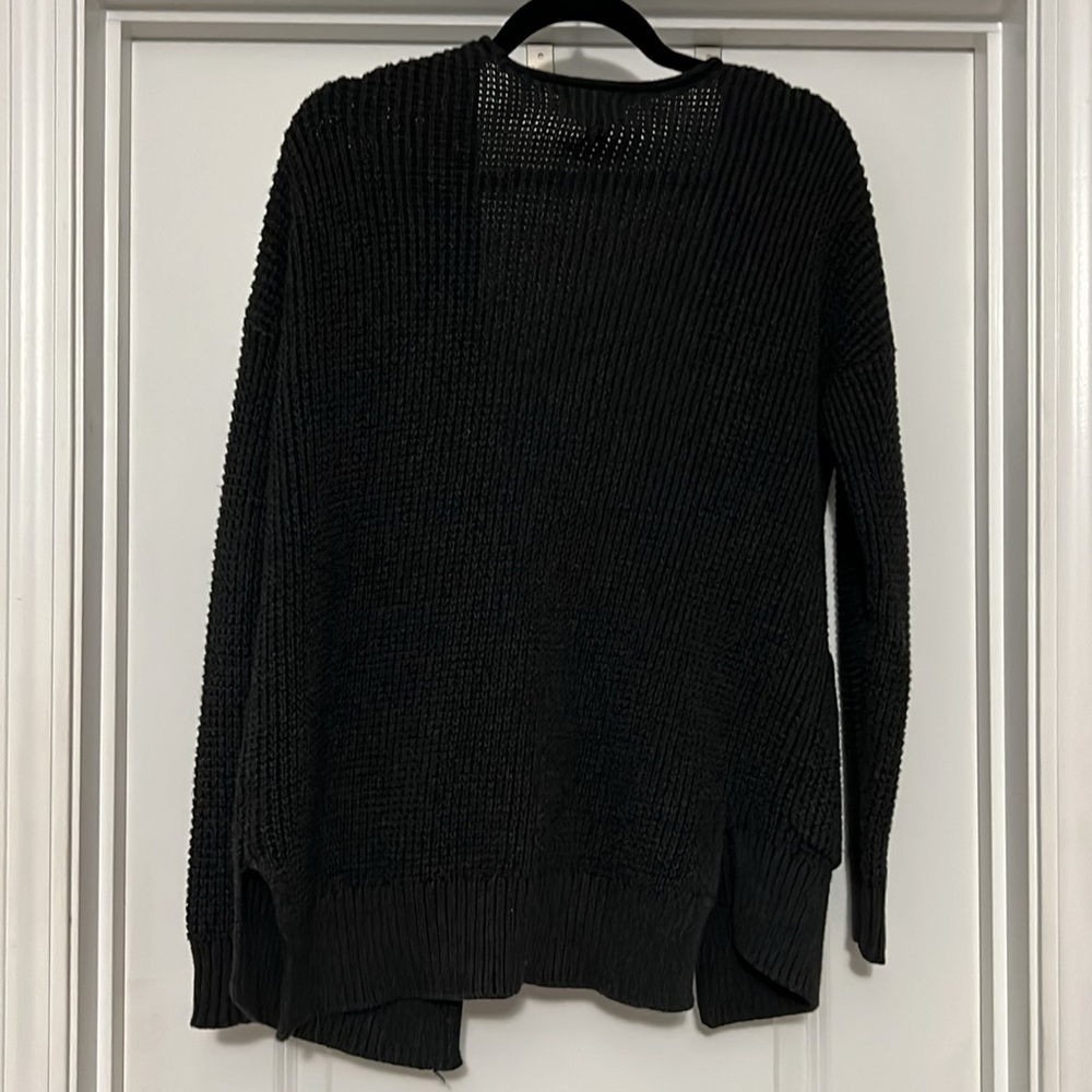 Universal Threads sweater - Picture 5 of 5